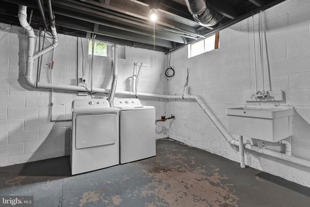 66 N SAYLOR ST, Annville, PA 17003