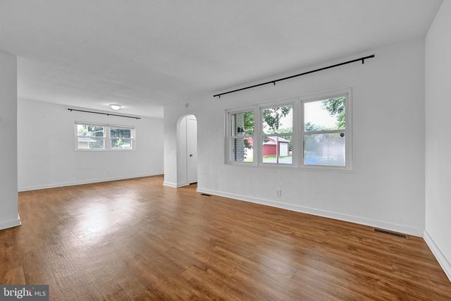 66 N SAYLOR ST, Annville, PA 17003