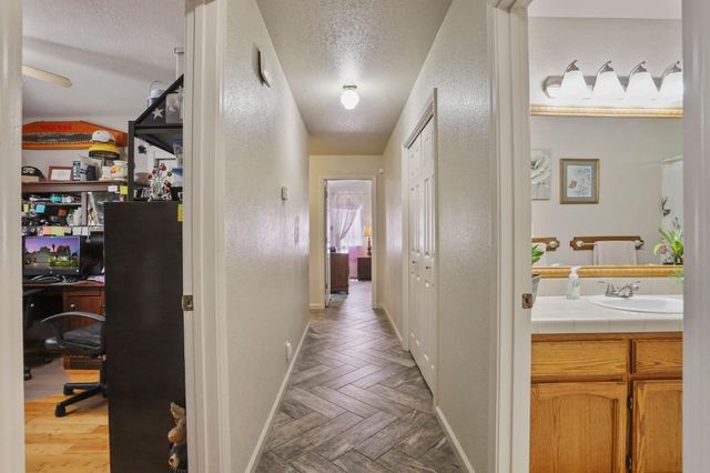 460 Senorita Ct, Oakdale, CA 95361