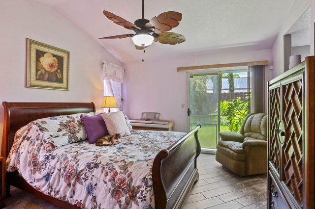 460 Senorita Ct, Oakdale, CA 95361