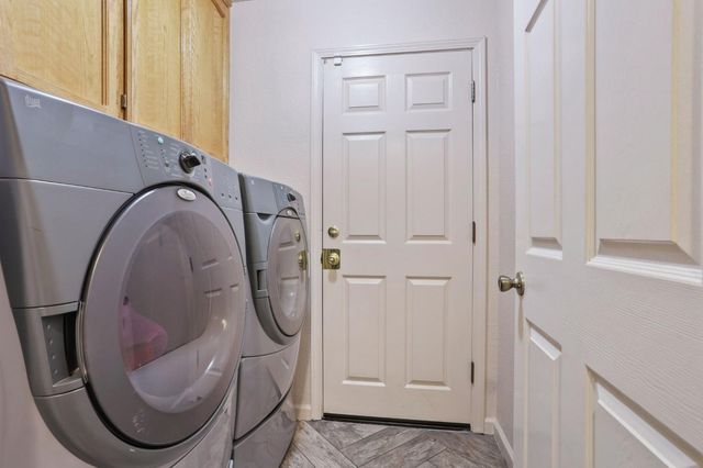 460 Senorita Ct, Oakdale, CA 95361