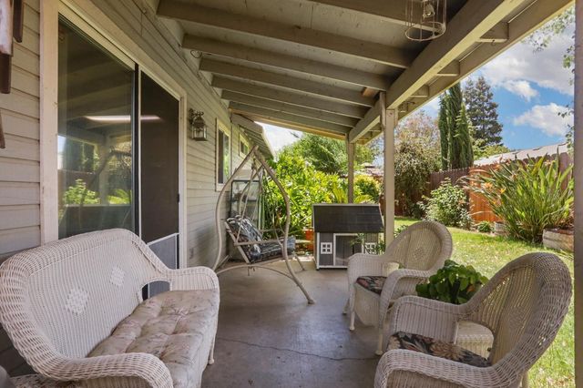 460 Senorita Ct, Oakdale, CA 95361