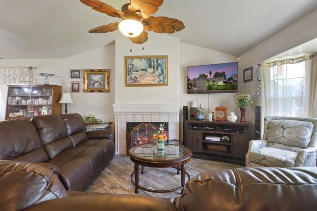 460 Senorita Ct, Oakdale, CA 95361