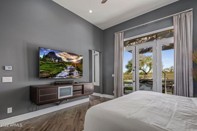 5222 E HASHKNIFE Road, Phoenix, AZ 85054