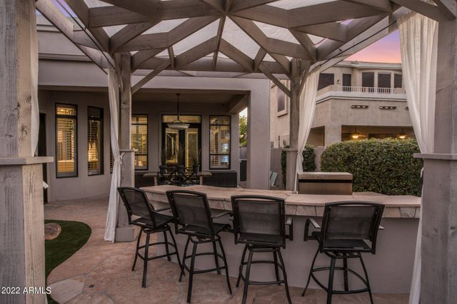 5222 E HASHKNIFE Road, Phoenix, AZ 85054