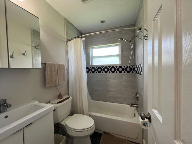 3748 MANATEE DRIVE SE, St Petersburg, FL 33705