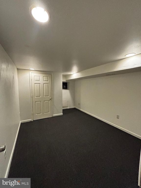 Image 23 of property listing at 1307 W OSTEND ST, Baltimore, MD 21223