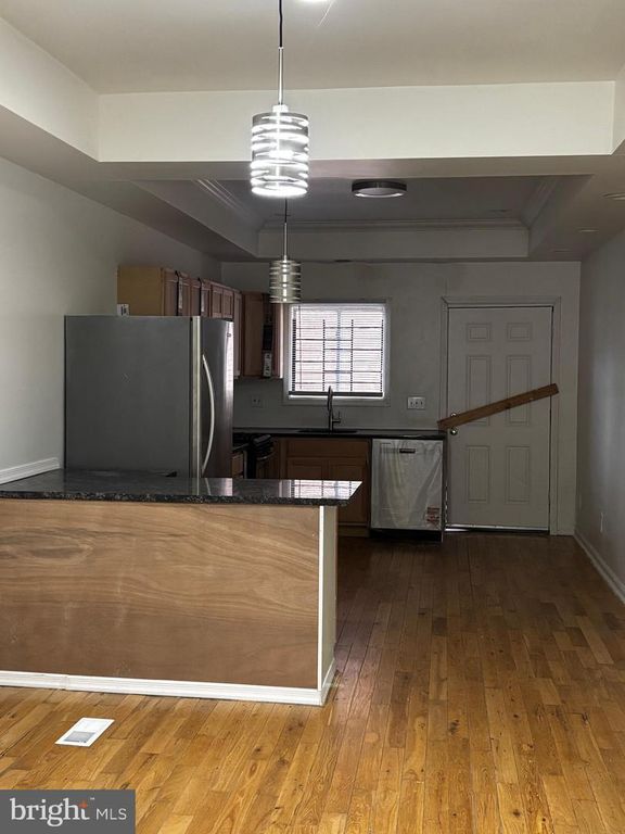 Image 6 of property listing at 1307 W OSTEND ST, Baltimore, MD 21223