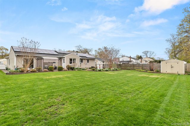1390 Thompson Drive, Bay Shore, NY 11706