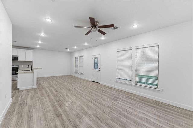 8237 Madera Road, Houston, TX 77078