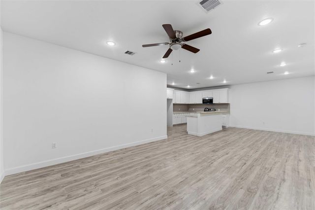 8237 Madera Road, Houston, TX 77078