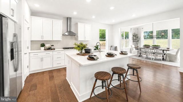 32 STEINER WAY, Perkiomenville, PA 18074