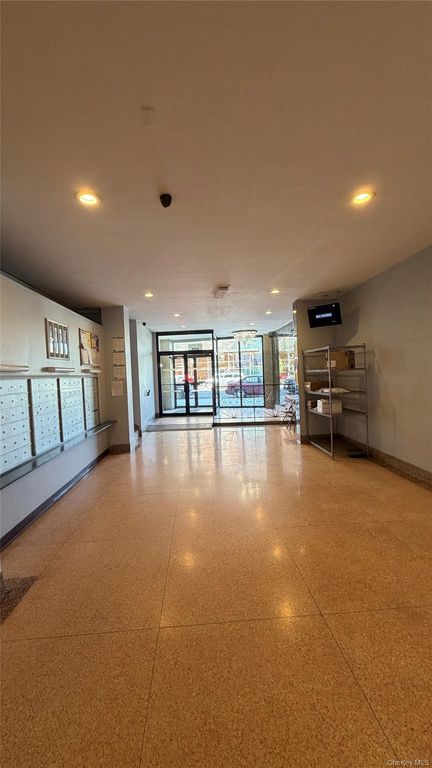 86-10 Grand Avenue 4D, Elmhurst, NY 11373 — photo 4