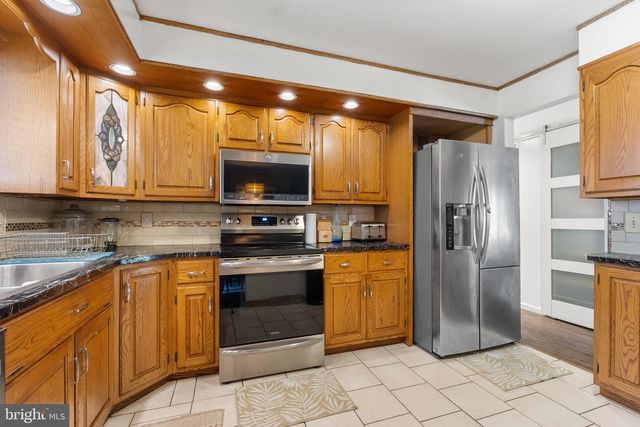 4468 THEBES TURN, Whitehall, PA 18052