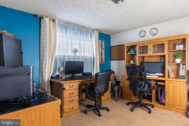4468 THEBES TURN, Whitehall, PA 18052