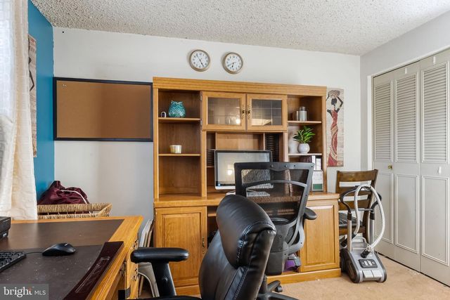 4468 THEBES TURN, Whitehall, PA 18052
