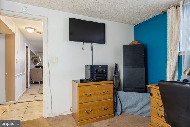 4468 THEBES TURN, Whitehall, PA 18052