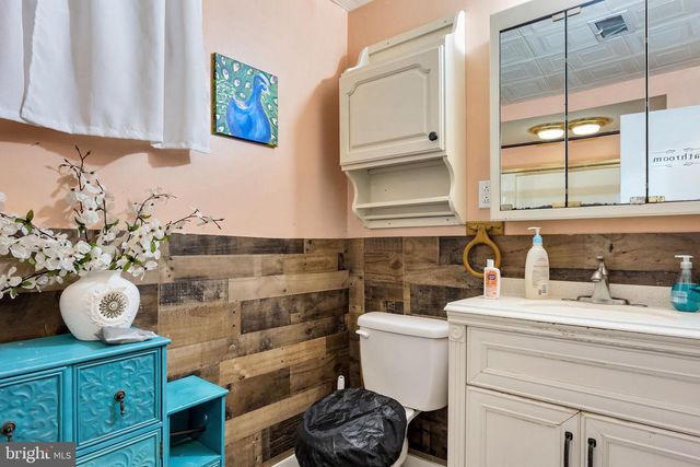 4468 THEBES TURN, Whitehall, PA 18052