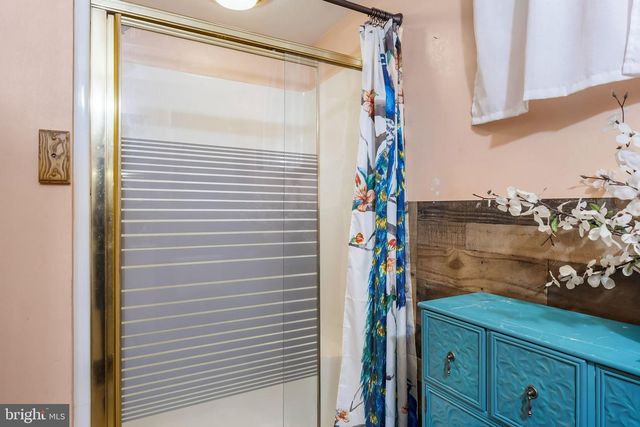 4468 THEBES TURN, Whitehall, PA 18052