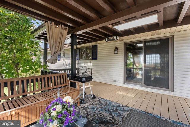 4468 THEBES TURN, Whitehall, PA 18052