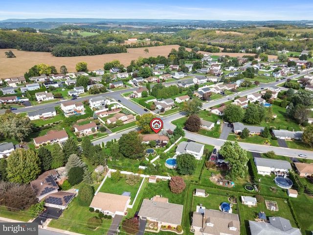 4468 THEBES TURN, Whitehall, PA 18052