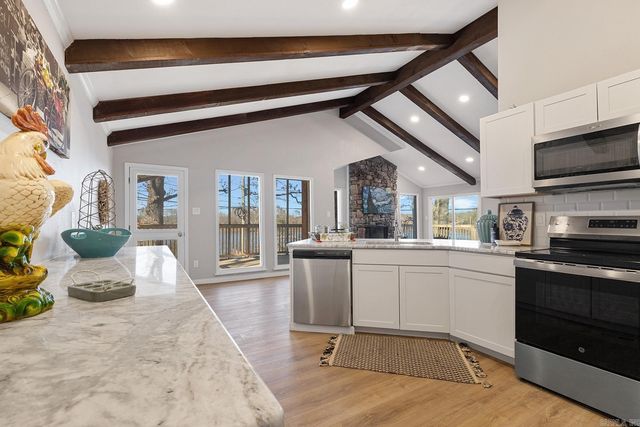 33 Narragansett Place, Sherwood, AR 72120