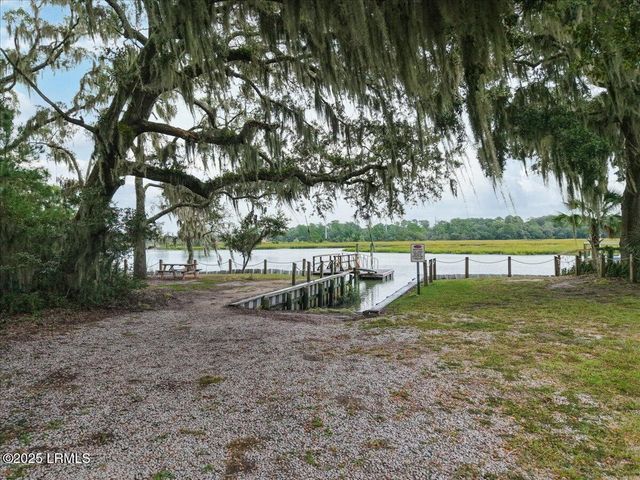 1626 Deanne Drive, Beaufort, SC 29902