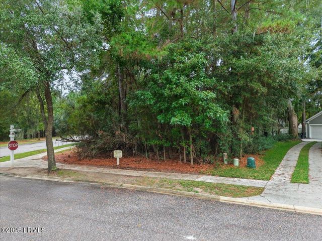 1626 Deanne Drive, Beaufort, SC 29902