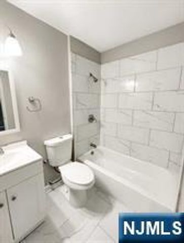 201 12th 11, Palisades Park, NJ 07650