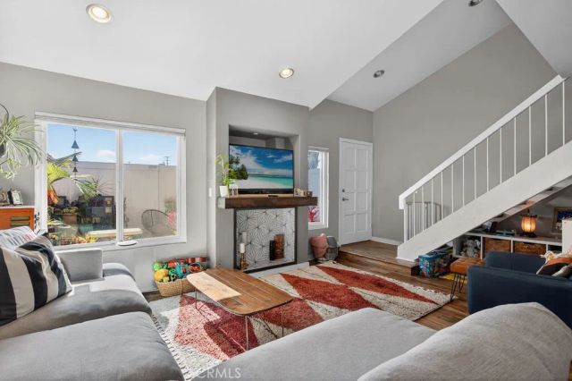 1090 Westward Lane 5, Costa Mesa, CA 92627