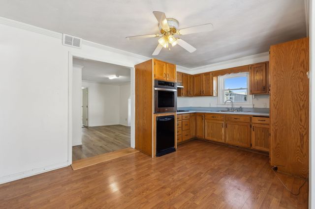 120 Wilkerson Ln, Portland, TN 37148