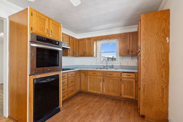 120 Wilkerson Ln, Portland, TN 37148