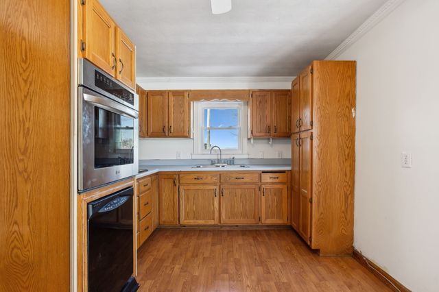 120 Wilkerson Ln, Portland, TN 37148