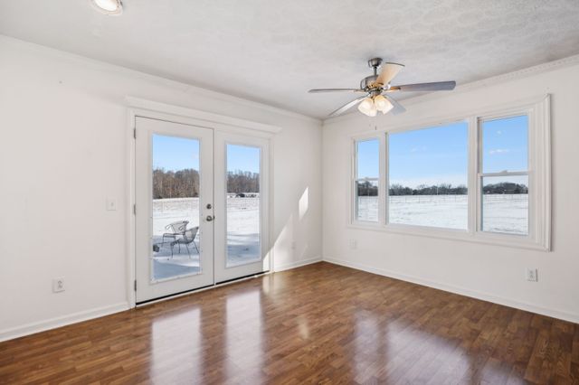 120 Wilkerson Ln, Portland, TN 37148