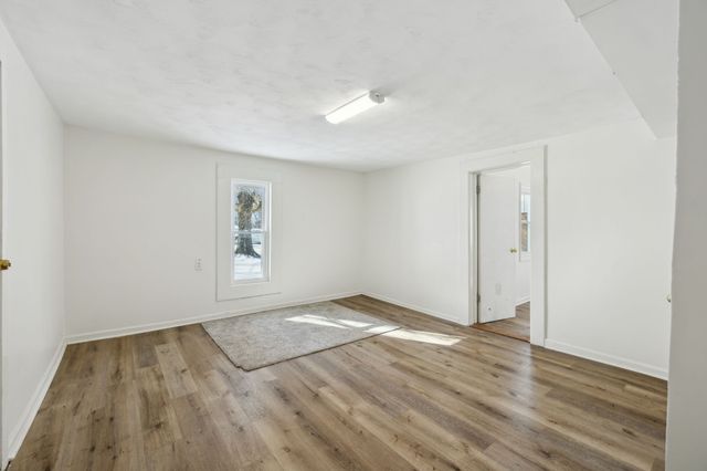 120 Wilkerson Ln, Portland, TN 37148