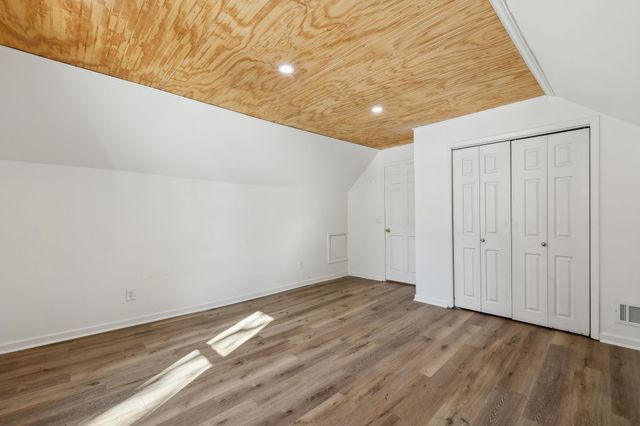 120 Wilkerson Ln, Portland, TN 37148