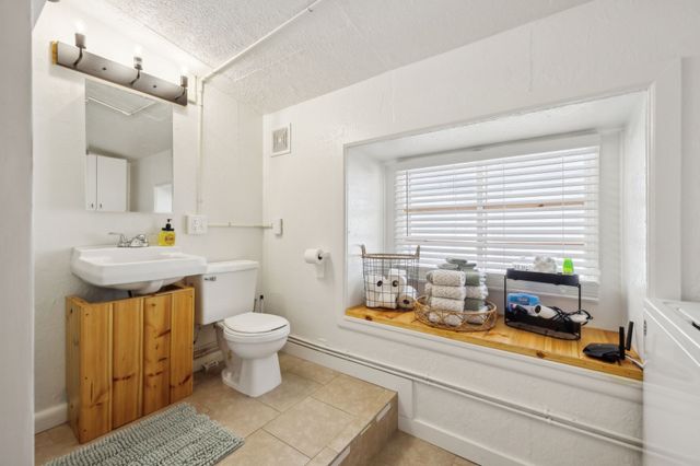 120 Wilkerson Ln, Portland, TN 37148