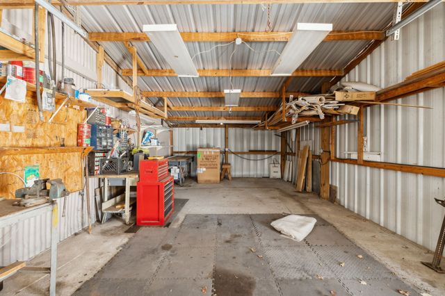 120 Wilkerson Ln, Portland, TN 37148