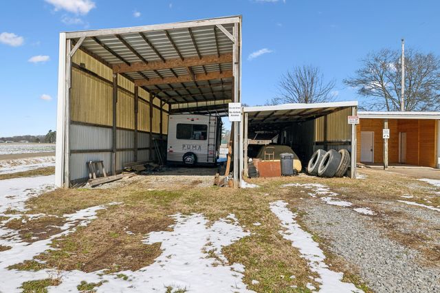 120 Wilkerson Ln, Portland, TN 37148