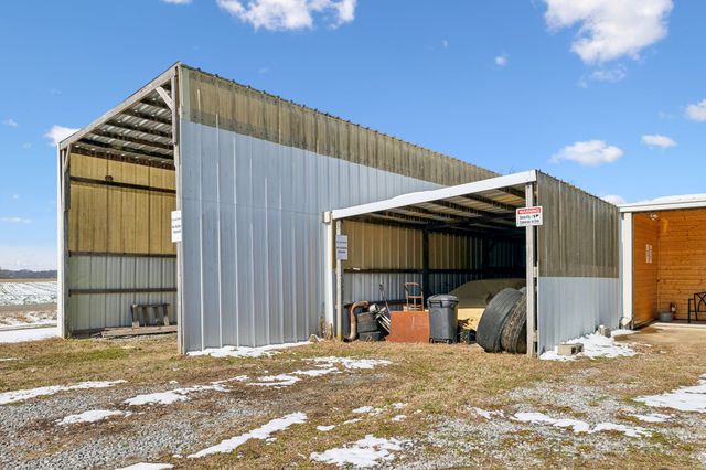 120 Wilkerson Ln, Portland, TN 37148