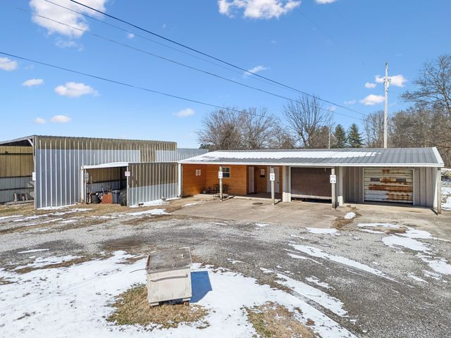 120 Wilkerson Ln, Portland, TN 37148