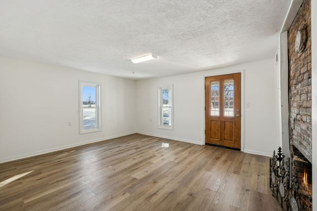 120 Wilkerson Ln, Portland, TN 37148