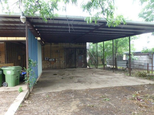 619 N Avenue A, Springtown, TX 76082