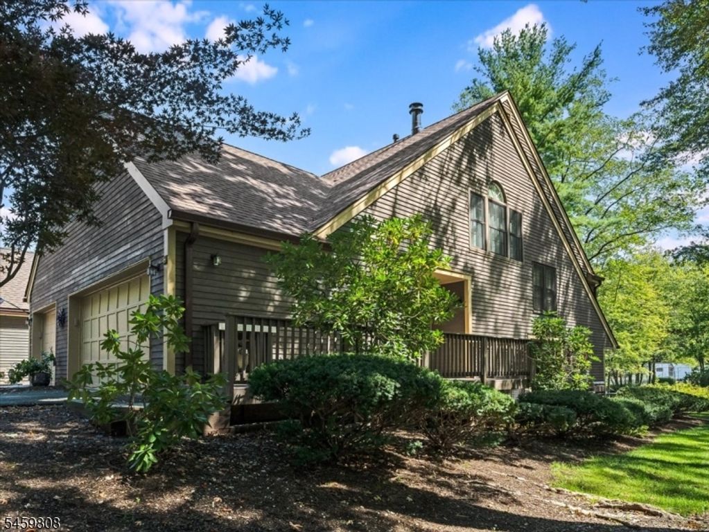 2 Black Walnut Ln H, West Milford Twp., NJ 07480 — exterior