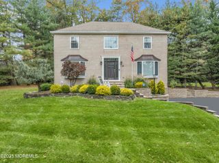 34 Serpentine Drive, Atlantic Highlands, NJ 07716