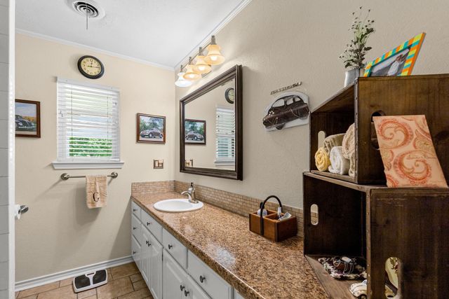5311 Windy Hill Road, Greenville, TX 75402
