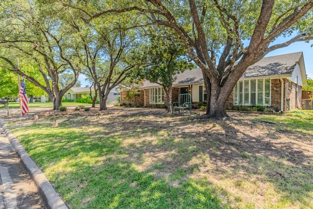5311 Windy Hill Road, Greenville, TX 75402