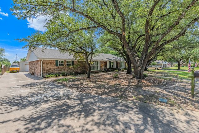 5311 Windy Hill Road, Greenville, TX 75402