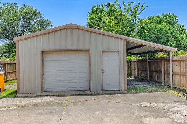 5311 Windy Hill Road, Greenville, TX 75402