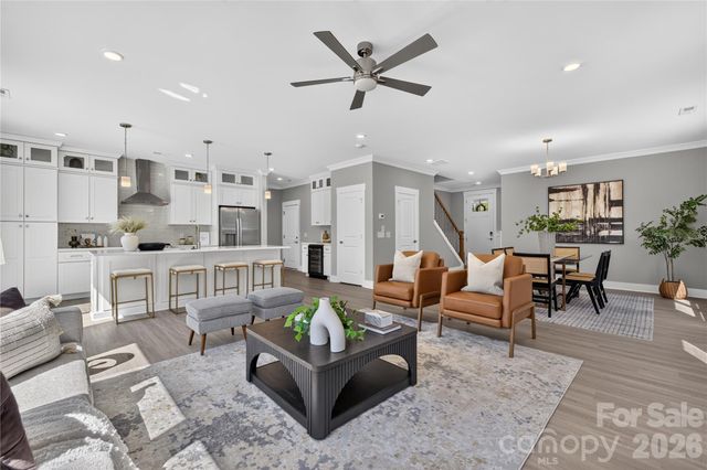 3869 12th Street Court NE, Hickory, NC 28601